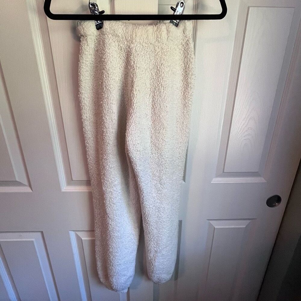 SKIMS Cream Cozy Jogger Pants - Picture 3 of 6
